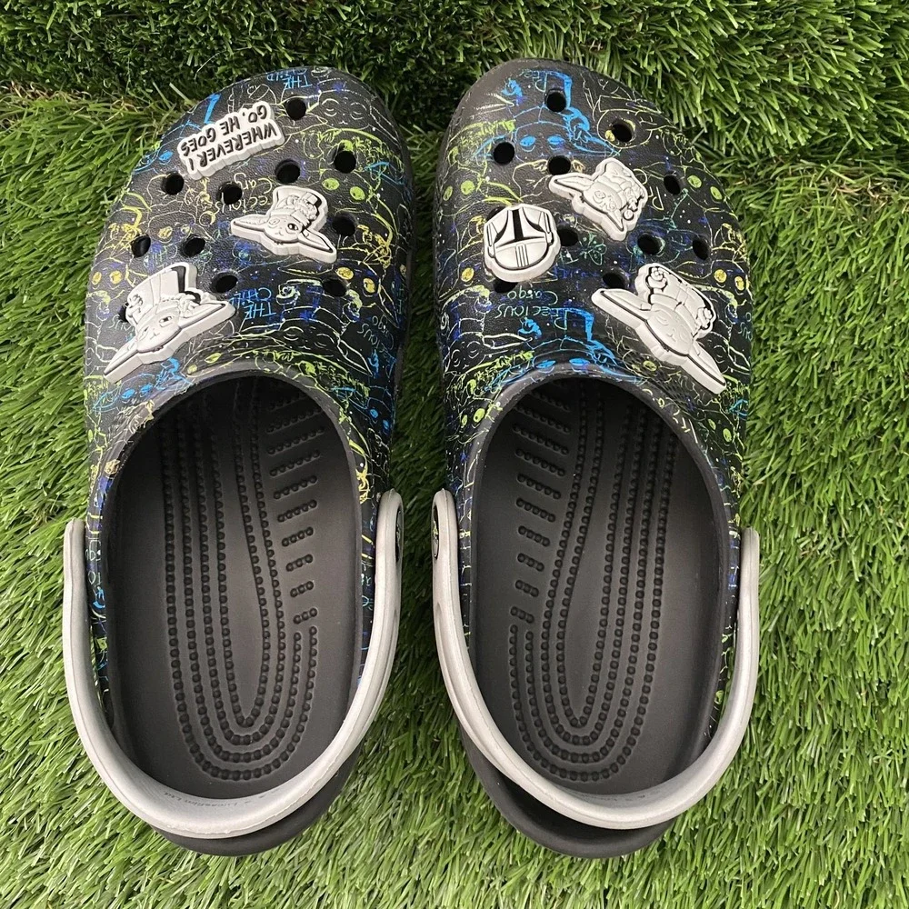Disney Star Wars Mandalorian Crocs Kids J3 Black With Star Wars Jibbitz